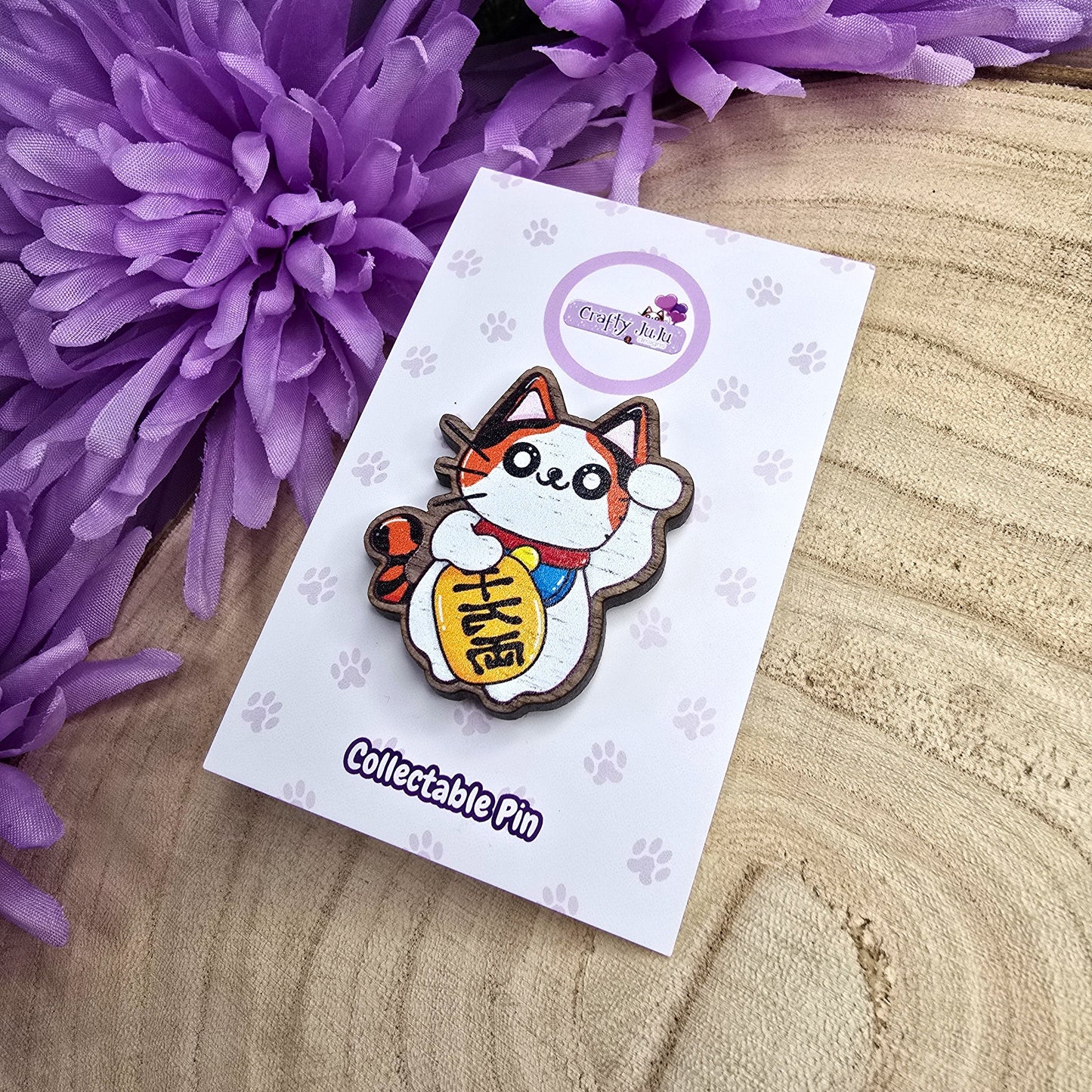 Lucky Cat Eco-Friendly Wooden Pin – Sustainable & Kawaii Maneki-Neko Badge