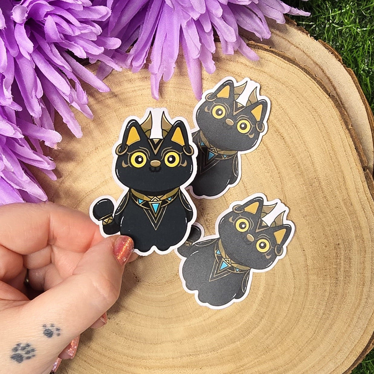 Moon guardian Luna black cat matte vinyl sticker with gold details, fantasy inspired die cut waterproof handmade sticker 7cm UK