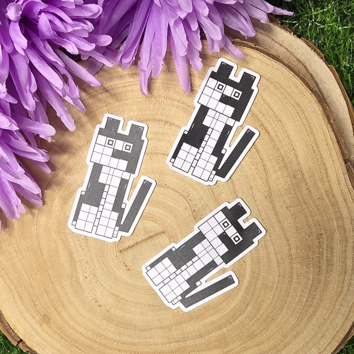 Pixel Paws Dave cat vinyl sticker in blocky voxel style, die cut waterproof gamer kitty sticker 6.7cm handmade in UK
